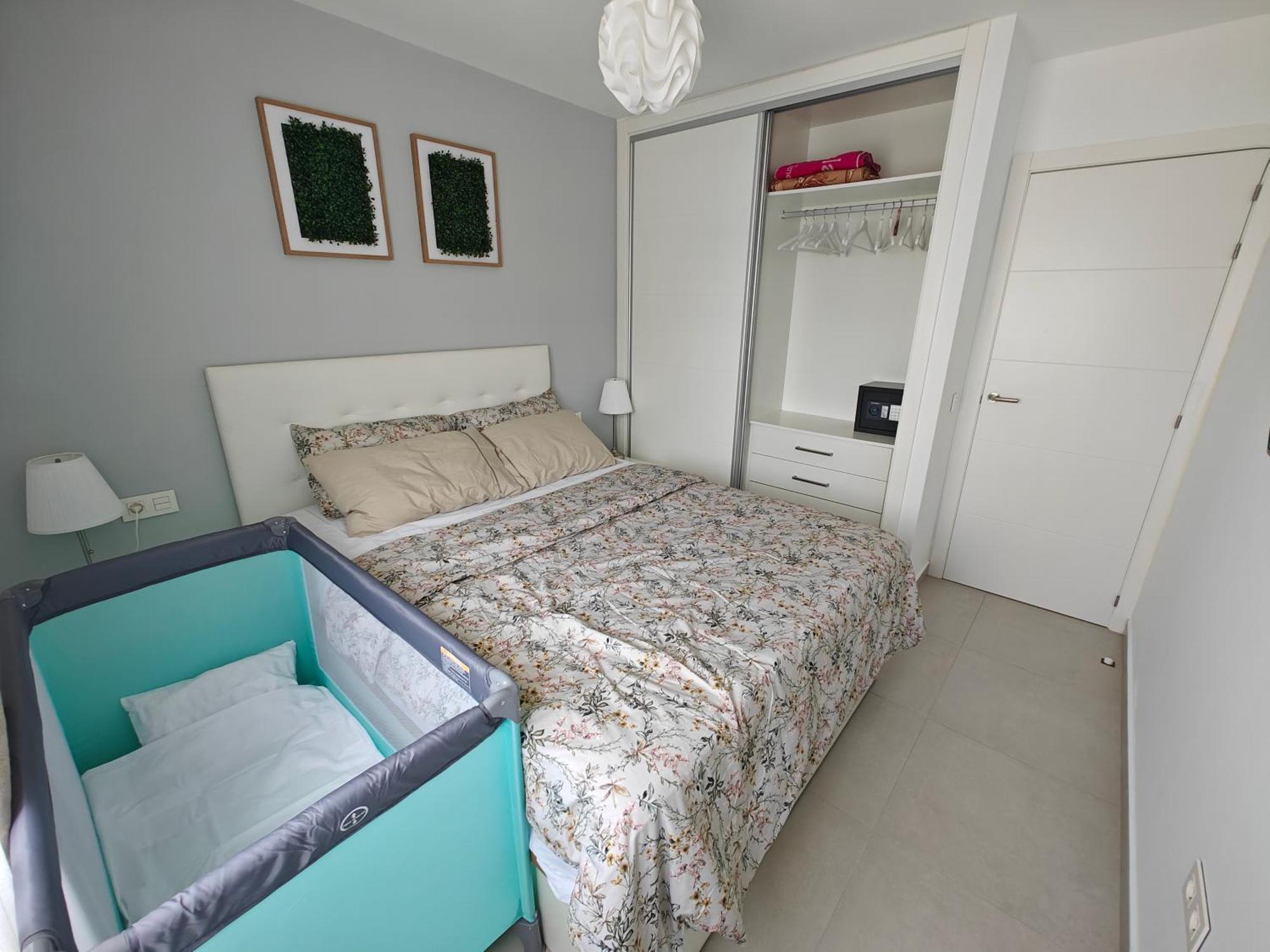 Sun Apartment - 3 Bedrooms, Priv Parking, Pool, Ac, Tv Channels, Fibre Net Los Cristianos  Εξωτερικό φωτογραφία
