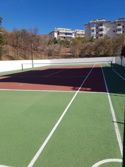 Sun Apartment - 3 Bedrooms, Priv Parking, Pool, Ac, Tv Channels, Fibre Net Los Cristianos  Εξωτερικό φωτογραφία